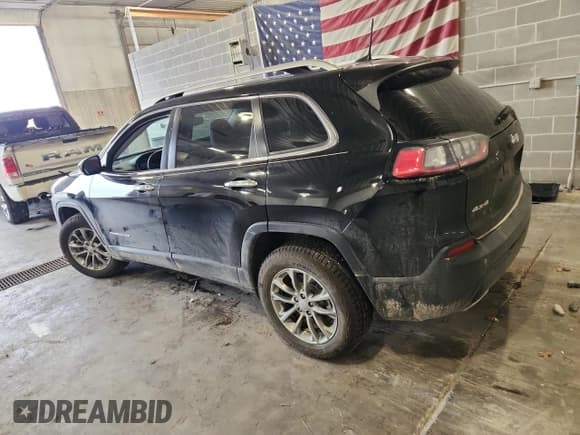 ✅ 2021 Jeep Cherokee Latitude Lux • VIN: 1C4PJMMX8MD110626 • Lot: 92997695. Listed on Copart with 120,011 mi. Free auction sales archive from the USA and detailed vehicle history report at DreamBid. Image 2.