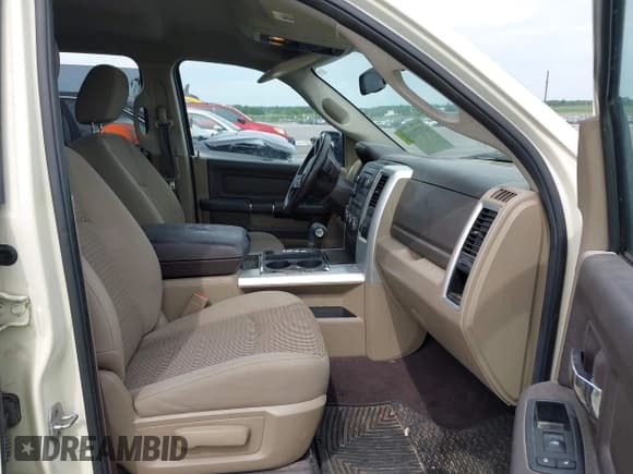 ✅ 2010 Dodge 1500 TRX • VIN: 1D7RV1GT3AS227869 • Lot: 42371119. Wystawiony na IAAI z przebiegiem 99 535 mil. Bezpłatny archiwum sprzedaży aukcyjnych z USA i szczegółowy raport historii pojazdu na DreamBid. Zdjęcie 5.