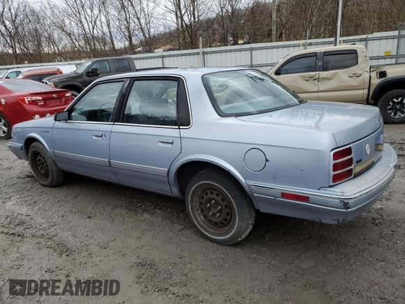 ✅ 1994 Oldsmobile Cutlass Ciera S • VIN: 1G3AG55M1R6362731 • Lot: 83832424. Wystawiony na Copart z przebiegiem 145 973 mil. Bezpłatny archiwum sprzedaży aukcyjnych z USA i szczegółowy raport historii pojazdu na DreamBid. Zdjęcie 2.