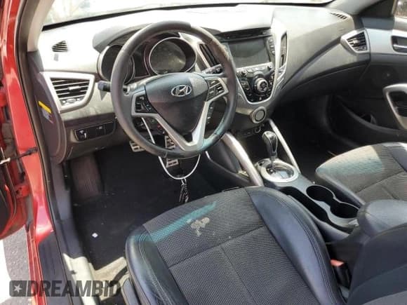 ✅ 2013 Hyundai Veloster w/Gray Int • VIN: KMHTC6AD6DU172584 • Lot: 82425004. Wystawiony na Copart z przebiegiem 135 563 mil. Bezpłatny archiwum sprzedaży aukcyjnych z USA i szczegółowy raport historii pojazdu na DreamBid. Zdjęcie 8.