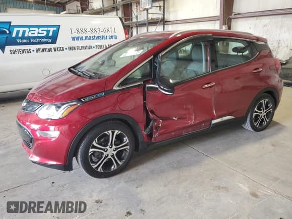 ✅ 2019 Chevrolet Bolt EV Premier • VIN: 1G1FZ6S06K4122141 • Лот: 82781575. Опубликован ранее на Copart с пробегом 56 484 миль. Бесплатный доступ к архиву аукционных продаж из США и подробный отчёт об истории автомобиля на DreamBid. Изображение 1.