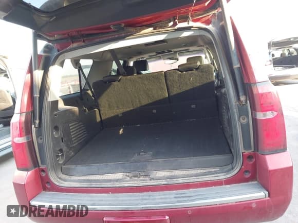 ✅ 2015 Chevrolet Suburban LTZ • VIN: 1GNSKKKC3FR287870 • Lot: 43361365. Listed on IAAI with 190,310 mi. Free auction sales archive from the USA and detailed vehicle history report at DreamBid. Image 12.