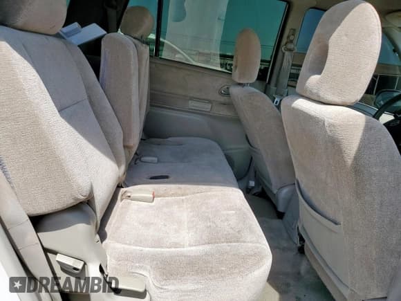 ✅ 2003 Suzuki XL7 Touring • VIN: JS3TY92V334105374 • Lot: 64013375. Wystawiony na Copart z przebiegiem 177 939 mil. Bezpłatny archiwum sprzedaży aukcyjnych z USA i szczegółowy raport historii pojazdu na DreamBid. Zdjęcie 10.