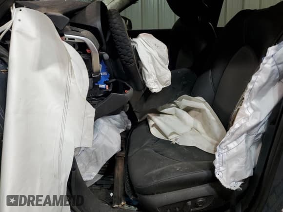 ✅ 2024 Toyota Highlander XLE • VIN: 5TDAAAA5XRS018775 • Lot: 48301975. Listed on Copart with Not provided. Free auction sales archive from the USA and detailed vehicle history report at DreamBid. Image 7.