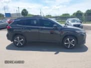 ✅ 2024 Toyota Corolla Cross Hybrid S • VIN: 7MUFBABG6RV049322 • Lot: 42330318. Wystawiony na IAAI z przebiegiem 1 472 mil. Bezpłatny archiwum sprzedaży aukcyjnych z USA i szczegółowy raport historii pojazdu na DreamBid. Zdjęcie 13.