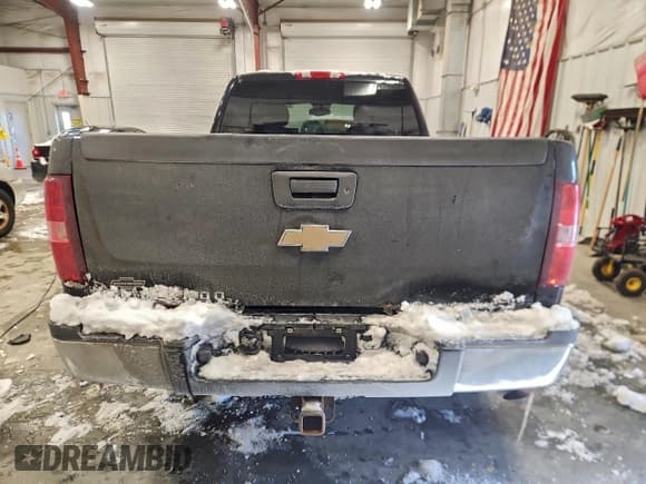 ✅ 2007 Chevrolet Silverado 2500HD Work Truck • VIN: 1GCHK29K47E551283 • Лот: 94971805. Опубликован ранее на Copart с пробегом 184 876 миль. Бесплатный доступ к архиву аукционных продаж из США и подробный отчёт об истории автомобиля на DreamBid. Изображение 6.