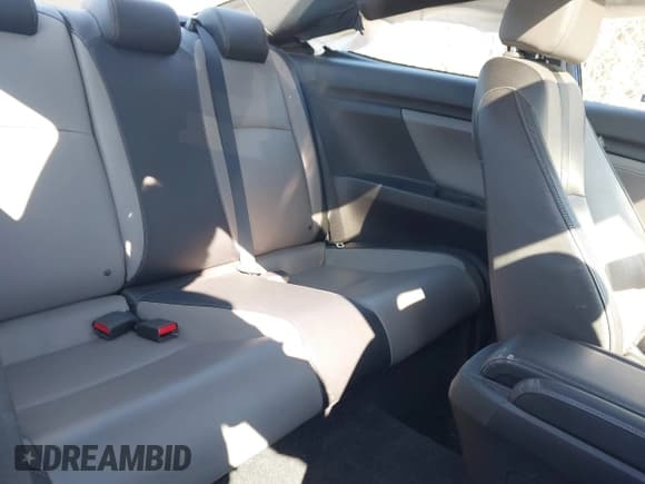 ✅ 2016 Honda Civic EX-L • VIN: 2HGFC3B7XGH360381 • Лот: 41609480. Опубликован ранее на IAAI с пробегом 109 691 миль. Бесплатный доступ к архиву аукционных продаж из США и подробный отчёт об истории автомобиля на DreamBid. Изображение 8.