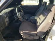 ✅ 1994 Chevrolet S-10 LS • VIN: 1GCCS19Z8RK144427 • Лот: 84605534. Опубликован ранее на Copart с пробегом 167 710 миль. Бесплатный доступ к архиву аукционных продаж из США и подробный отчёт об истории автомобиля на DreamBid. Изображение 7.