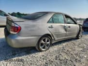 ✅ 2006 Toyota Camry SE • VIN: 4T1BA32K46U081670 • Lot: 81606265. Wystawiony na Copart z przebiegiem 148 679 mil. Bezpłatny archiwum sprzedaży aukcyjnych z USA i szczegółowy raport historii pojazdu na DreamBid. Zdjęcie 3.