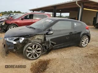 ✅ 2014 Hyundai Veloster • VIN: KMHTC6AD2EU208806 • Lot: 71159544. Wystawiony na Copart z przebiegiem 154 204 mil. Bezpłatny archiwum sprzedaży aukcyjnych z USA i szczegółowy raport historii pojazdu na DreamBid. Zdjęcie 1.