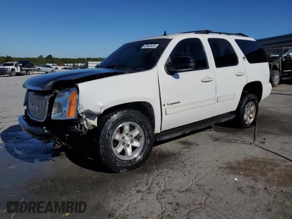 ✅ 2009 GMC Yukon SLT 4SB • VIN: 1GKFK33029R250807 • Lot: 82642425. Listed on Copart with 348,690 mi. Free auction sales archive from the USA and detailed vehicle history report at DreamBid. Image 1.