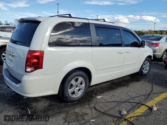 ✅ 2012 Dodge Grand Caravan SXT • VIN: 2C4RDGCG7CR236362 • Lot: 85872015. Wystawiony na Copart z przebiegiem 109 707 mil. Bezpłatny archiwum sprzedaży aukcyjnych z USA i szczegółowy raport historii pojazdu na DreamBid. Zdjęcie 3.