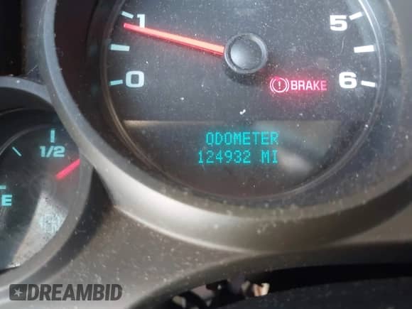 ✅ 2011 Chevrolet Silverado 1500 LS • VIN: 1GCRKREAXBZ313160 • Lot: 42382032. Wystawiony na IAAI z przebiegiem 124 932 mil mil. Skorzystaj z bezpłatnego archiwum sprzedaży aukcyjnych z USA i zobacz szczegółowy raport historii pojazdu na DreamBid. Zdjęcie 15.