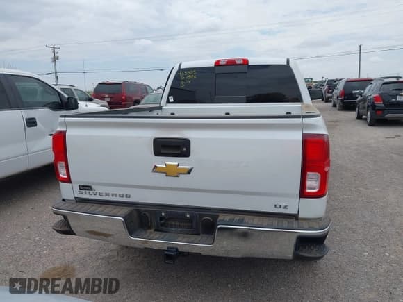 ✅ 2018 Chevrolet Silverado 1500 LTZ • VIN: 3GCUKSEC0JG279568 • Lot: 42555167. Wystawiony na IAAI z przebiegiem 108 238 mil. Bezpłatny archiwum sprzedaży aukcyjnych z USA i szczegółowy raport historii pojazdu na DreamBid. Zdjęcie 16.