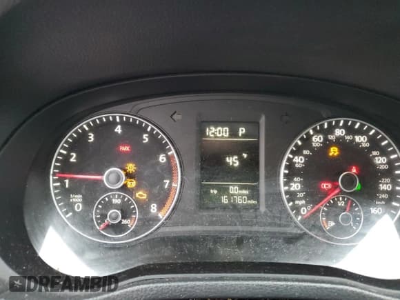 ✅ 2014 Volkswagen Passat S • VIN: 1VWAT7A33EC073573 • Lot: 91280445. Listed on Copart with 161,760 mi. Free auction sales archive from the USA and detailed vehicle history report at DreamBid. Image 9.