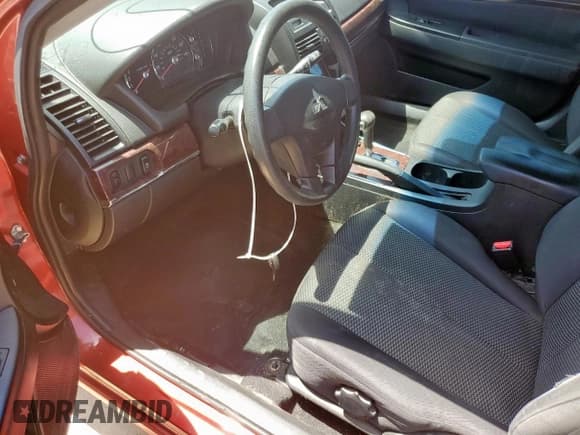 ✅ 2012 Mitsubishi Galant ES • VIN: 4A32B3FF9CE012975 • Lot: 66530225. Wystawiony na Copart z przebiegiem 127 445 mil. Bezpłatny archiwum sprzedaży aukcyjnych z USA i szczegółowy raport historii pojazdu na DreamBid. Zdjęcie 7.