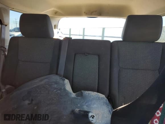 ✅ 2009 Jeep Commander Sport • VIN: 1J8HG48K89C535741 • Lot: 43759225. Listed on Copart with 140,357 mi. Free auction sales archive from the USA and detailed vehicle history report at DreamBid. Image 10.