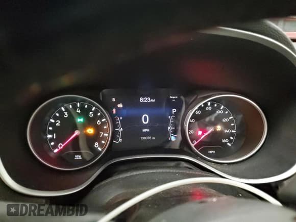 ✅ 2018 Jeep Compass Limited • VIN: 3C4NJDCB5JT402950 • Lot: 90399205. Wystawiony na Copart z przebiegiem 138 076 mil. Bezpłatny archiwum sprzedaży aukcyjnych z USA i szczegółowy raport historii pojazdu na DreamBid. Zdjęcie 9.