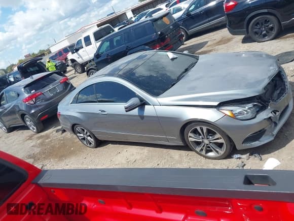 ✅ 2015 Mercedes-Benz E 400 • VIN: WDDKJ6FB2FF306145 • Lot: 43254482. Listed on IAAI with 74,867 mi. Free auction sales archive from the USA and detailed vehicle history report at DreamBid. Image 13.