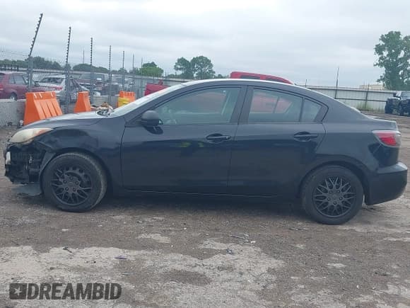 ✅ 2013 Mazda 3 i Sport • VIN: JM1BL1U77D1740075 • Lot: 43098869. Listed on IAAI with 112,372 mi. Free auction sales archive from the USA and detailed vehicle history report at DreamBid. Image 14.