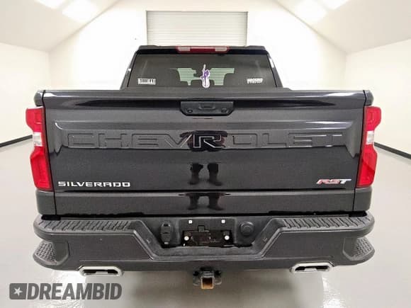 ✅ 2023 Chevrolet Silverado 1500 RST • VIN: 1GCUDEE86PZ125219 • Lot: 86165855. Wystawiony na Copart z przebiegiem 38 223 mil. Bezpłatny archiwum sprzedaży aukcyjnych z USA i szczegółowy raport historii pojazdu na DreamBid. Zdjęcie 6.
