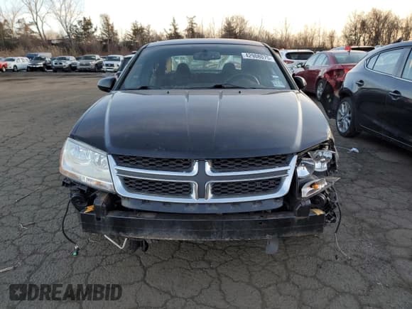 ✅ 2013 Dodge Avenger SXT • VIN: 1C3CDZCB2DN541485 • Лот: 42908075. Опубликован ранее на Copart с пробегом 141 527 миль. Бесплатный доступ к архиву аукционных продаж из США и подробный отчёт об истории автомобиля на DreamBid. Изображение 5.