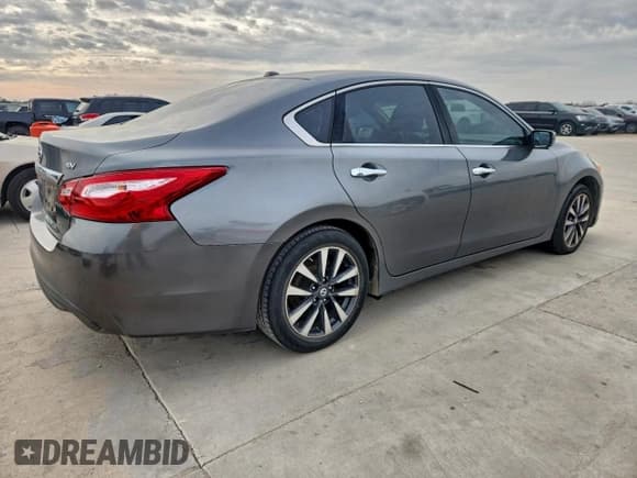 ✅ 2017 Nissan Altima SV • VIN: 1N4AL3AP4HC213686 • Lot: 95430215. Listed on Copart with 106,940 mi. Free auction sales archive from the USA and detailed vehicle history report at DreamBid. Image 3.