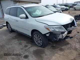 ✅ 2015 Nissan Pathfinder Platinum • VIN: 5N1AR2MN0FC648839 • Lot: 41954795. Listed on IAAI with 123,730 mi. Free auction sales archive from the USA and detailed vehicle history report at DreamBid. Image 1.