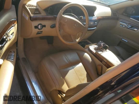 ✅ 2008 Mercedes-Benz S 550 • VIN: WDDNG71X18A161197 • Lot: 81929965. Listed on Copart with 165,428 mi. Free auction sales archive from the USA and detailed vehicle history report at DreamBid. Image 8.
