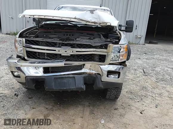 2011 Chevrolet Silverado 3500HD DRW LTZ с VIN 1GC5K1C89BZ371759, выставлен на аукционе Copart как лот 63428225 с пробегом 193 438 миль миль и Списание • Salvage title. История ставок и продаж доступна на DreamBid. Изображение 13.