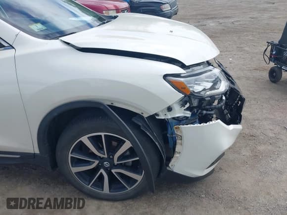 ✅ 2017 Nissan Rogue SL • VIN: JN8AT2MV2HW026450 • Lot: 42301312. Wystawiony na IAAI z przebiegiem 102 513 mil. Bezpłatny archiwum sprzedaży aukcyjnych z USA i szczegółowy raport historii pojazdu na DreamBid. Zdjęcie 18.