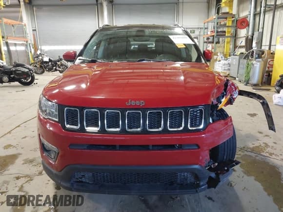 ✅ 2019 Jeep Compass Latitude • VIN: 3C4NJCBBXKT692311 • Lot: 41301089. Listed on IAAI with 54,186 mi. Free auction sales archive from the USA and detailed vehicle history report at DreamBid. Image 12.
