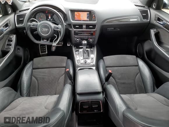 ✅ 2016 Audi SQ5 Premium Plus • VIN: WA1CCAFP1GA050449 • Lot: 62905334. Wystawiony na Copart z przebiegiem 148 082 mil. Bezpłatny archiwum sprzedaży aukcyjnych z USA i szczegółowy raport historii pojazdu na DreamBid. Zdjęcie 8.