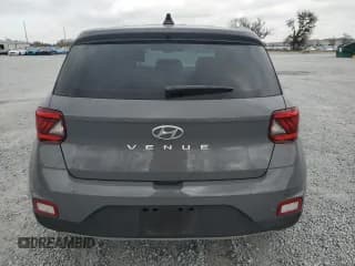 ✅ 2021 Hyundai Venue SE • VIN: KMHRB8A33MU067503 • Lot: 43045395. Listed on Copart with 70,624 mi. Free auction sales archive from the USA and detailed vehicle history report at DreamBid. Image 6.