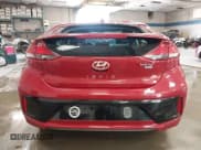 ✅ 2019 Hyundai Ioniq Blue • VIN: KMHC65LC7KU180230 • Lot: 42995835. Wystawiony na IAAI z przebiegiem 159 325 mil. Bezpłatny archiwum sprzedaży aukcyjnych z USA i szczegółowy raport historii pojazdu na DreamBid. Zdjęcie 17.