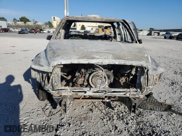 2005 Dodge 3500 SLT z VIN 3D7MR48C55G819222, wystawiony jako Copart lot #75863914 z przebiegiem Nie podano mil oraz Nie do naprawy • Non repairable. Historia ofert i sprzedaży dostępna na DreamBid. Obrazek 5.