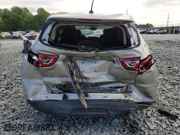 ✅ 2016 Chevrolet Traverse LT • VIN: 1GNKRGKD1GJ258675 • Lot: 55804445. Wystawiony na Copart z przebiegiem 182 133 mil. Bezpłatny archiwum sprzedaży aukcyjnych z USA i szczegółowy raport historii pojazdu na DreamBid. Zdjęcie 6.