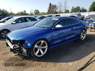 ✅ 2013 Audi RS 5 • VIN: WUAC6BFR0DA902194 • Lot: 70960184. Wystawiony na Copart z przebiegiem 119 528 mil. Bezpłatny archiwum sprzedaży aukcyjnych z USA i szczegółowy raport historii pojazdu na DreamBid. Zdjęcie 1.