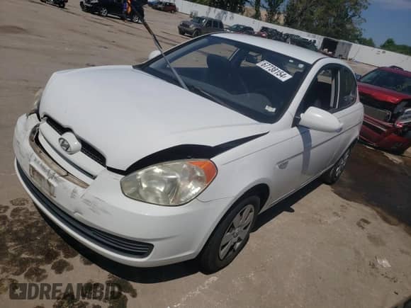 2007 Hyundai Accent GS with VIN KMHCM36C27U030166, listed as a Copart auction lot 67738154 with 174,856 mi miles and Salvage title. Bid and sale history available at DreamBid. Image 1.