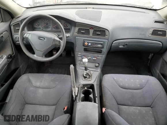 ✅ 2001 Volvo S60 • VIN: YV1RS61N812010029 • Lot: 60041925. Listed on Copart with 282,657 mi. Free auction sales archive from the USA and detailed vehicle history report at DreamBid. Image 8.