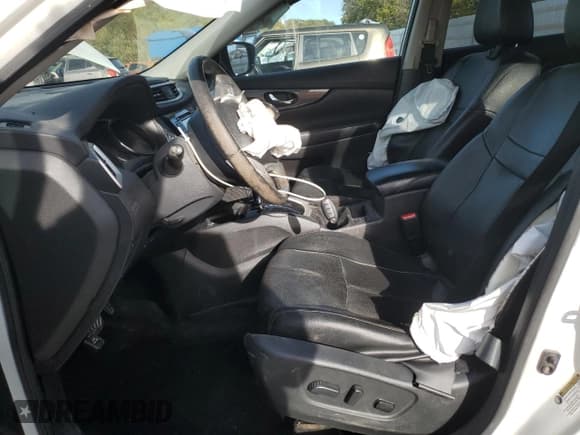 ✅ 2016 Nissan Rogue SL • VIN: 5N1AT2MV1GC825868 • Lot: 90690185. Wystawiony na Copart z przebiegiem 128 627 mil. Bezpłatny archiwum sprzedaży aukcyjnych z USA i szczegółowy raport historii pojazdu na DreamBid. Zdjęcie 7.