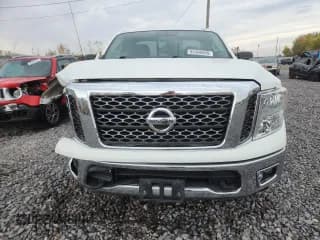 ✅ 2017 Nissan Titan SV • VIN: 1N6AA1R86HN538312 • Lot: 85396285. Wystawiony na Copart z przebiegiem 60 003 mil. Bezpłatny archiwum sprzedaży aukcyjnych z USA i szczegółowy raport historii pojazdu na DreamBid. Zdjęcie 5.