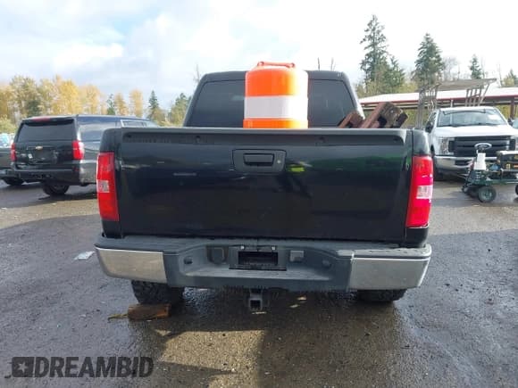 ✅ 2008 Chevrolet Silverado 1500 LTZ • VIN: 2GCEK13Y481168215 • Lot: 43609430. Listed on IAAI with 166,880 mi. Free auction sales archive from the USA and detailed vehicle history report at DreamBid. Image 16.