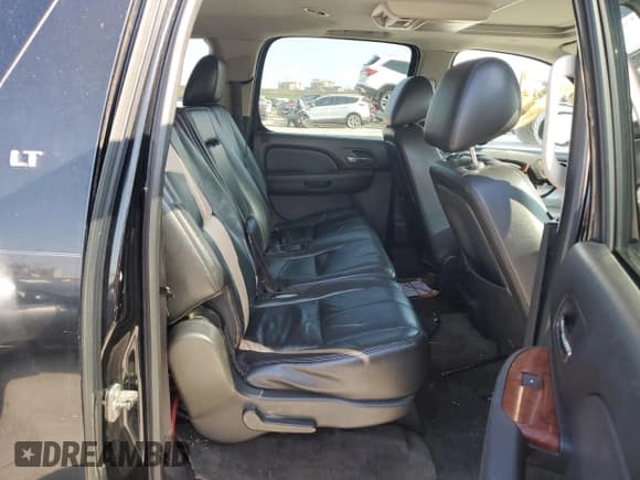 ✅ 2012 Chevrolet Suburban LT • VIN: 1GNSCJE04CR123595 • Lot: 71873064. Wystawiony na Copart z przebiegiem Nie podano. Bezpłatny archiwum sprzedaży aukcyjnych z USA i szczegółowy raport historii pojazdu na DreamBid. Zdjęcie 10.