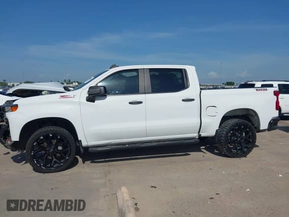 ✅ 2021 Chevrolet Silverado 1500 Custom Trail Boss • VIN: 3GCPYCEL8MG310765 • Lot: 42863812. Listed on IAAI with 83,235 mi. Free auction sales archive from the USA and detailed vehicle history report at DreamBid. Image 14.