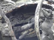 ✅ 2005 Chrysler Pacifica Touring • VIN: 2C8GF68485R445962 • Lot: 41866498. Wystawiony na IAAI z przebiegiem Nie podano. Bezpłatny archiwum sprzedaży aukcyjnych z USA i szczegółowy raport historii pojazdu na DreamBid. Zdjęcie 7.