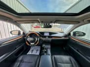 ✅ 2014 Lexus ES 300h • VIN: JTHBW1GG3E2048022 • Lot: 96199425. Wystawiony na Copart z przebiegiem 243 901 mil. Bezpłatny archiwum sprzedaży aukcyjnych z USA i szczegółowy raport historii pojazdu na DreamBid. Zdjęcie 9.