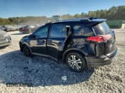 ✅ 2017 Toyota RAV4 LE • VIN: 2T3ZFREV7HW368617 • Лот: 86729845. Опубликован ранее на Copart с пробегом 42 967 миль. Бесплатный доступ к архиву аукционных продаж из США и подробный отчёт об истории автомобиля на DreamBid. Изображение 2.
