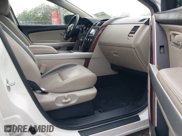 ✅ 2007 Mazda CX-9 Sport • VIN: JM3TB28C870115724 • Лот: 42802328. Опубликован ранее на IAAI с пробегом 279 767 миль. Бесплатный доступ к архиву аукционных продаж из США и подробный отчёт об истории автомобиля на DreamBid. Изображение 5.