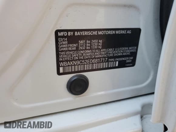 ✅ 2014 BMW 5 Series 550i • VIN: WBAKN9C52ED681717 • Lot: 68721205. Wystawiony na Copart z przebiegiem 112 197 mil. Bezpłatny archiwum sprzedaży aukcyjnych z USA i szczegółowy raport historii pojazdu na DreamBid. Zdjęcie 13.